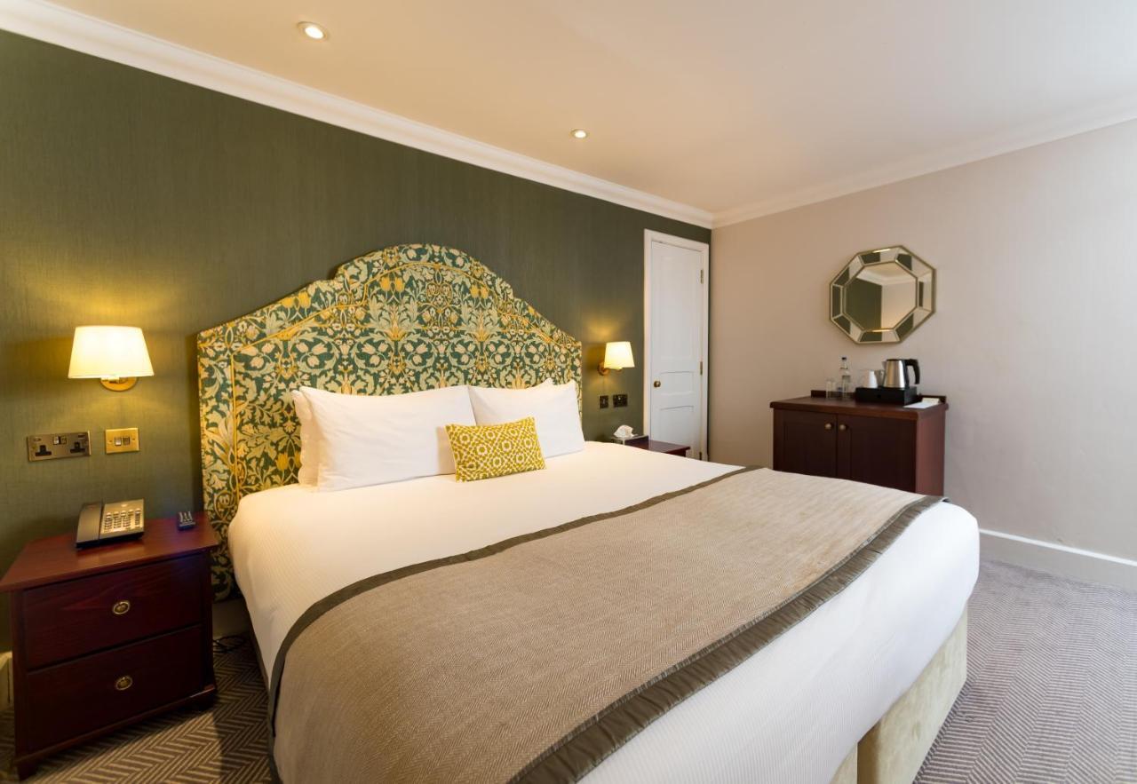 The Elvetham Отель 4*