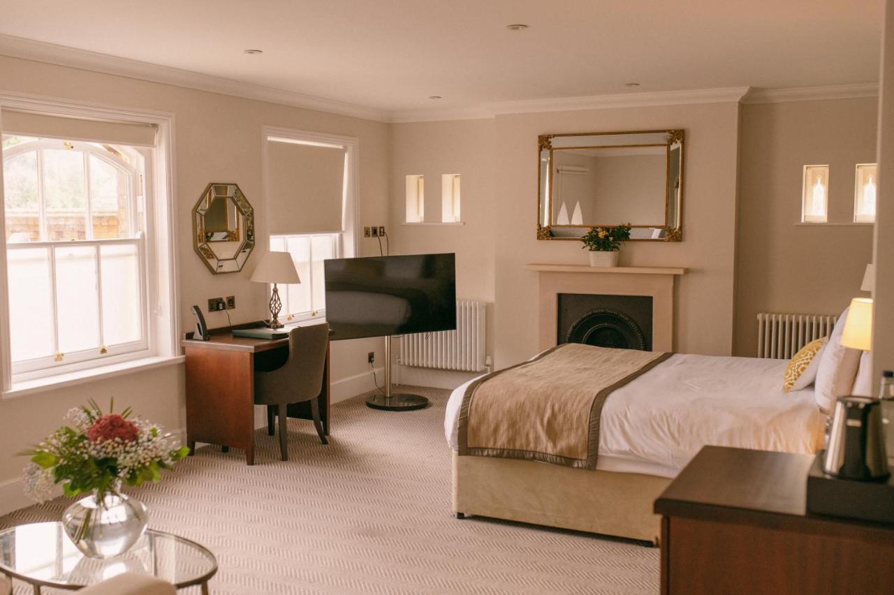 Отель The Elvetham Hartley Wintney